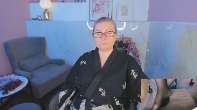 AlexandraKind live cam on Cam4