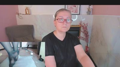 AlexandraKind live cam on Cam4