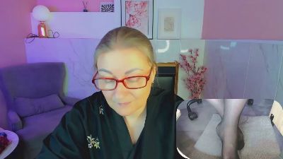AlexandraKind live cam on Cam4