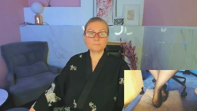 AlexandraKind live cam on Cam4
