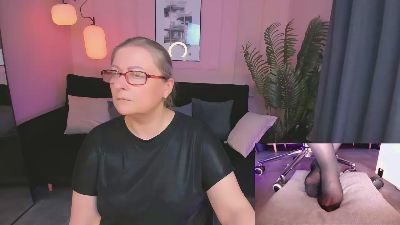AlexandraKind live cam on Cam4
