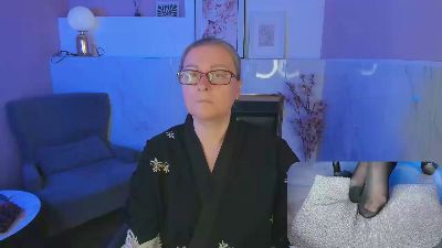 AlexandraKind live cam on Cam4