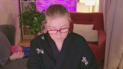 AlexandraKind live cam on Cam4