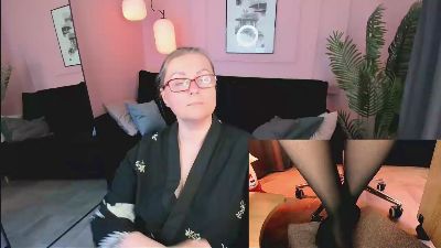 AlexandraKind live cam on Cam4