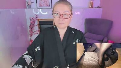 AlexandraKind live cam on Cam4
