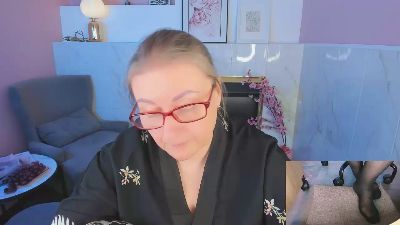 AlexandraKind live cam on Cam4