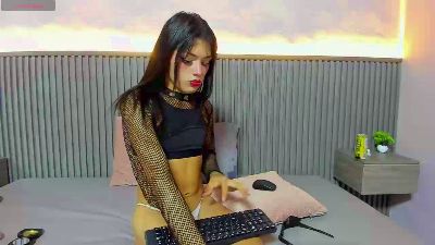 Alexandra_bby live cam on Cam4