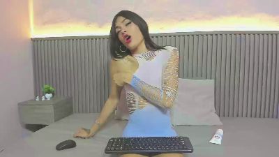 Alexandra_bby live cam on Cam4