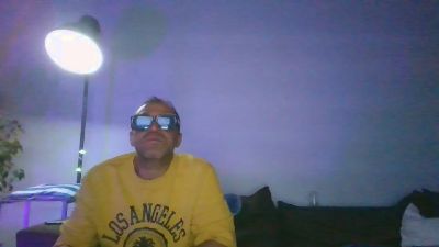 AlexandroD live cam on Cam4