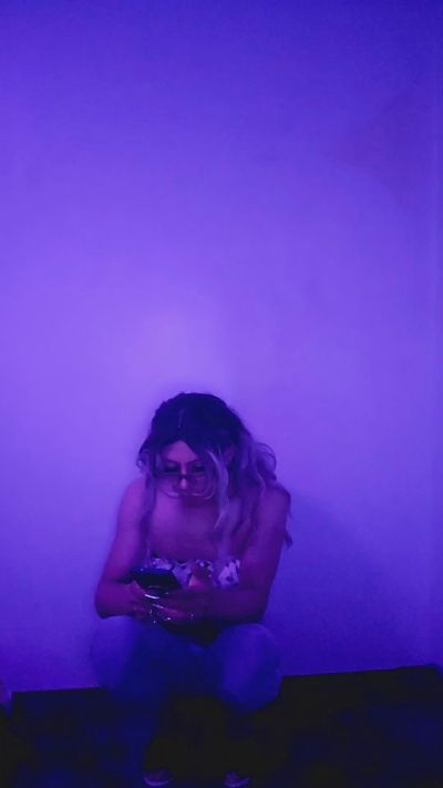 Alexayoungn live cam on Cam4