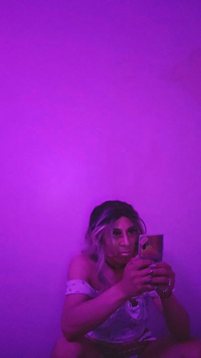 Alexayoungn live cam on Cam4