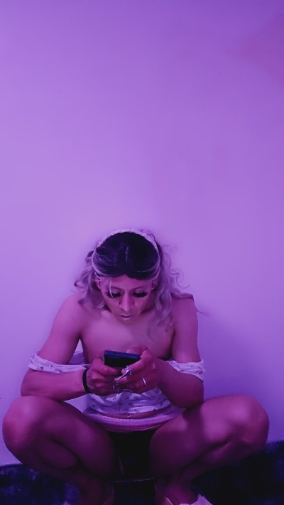 Alexayoungn live cam on Cam4
