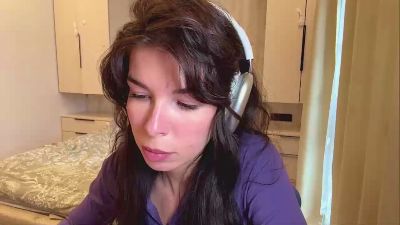 AlexiaBulick live cam on Cam4