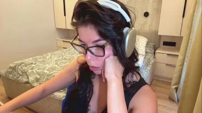 AlexiaBulick live cam on Cam4