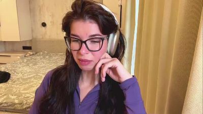 AlexiaBulick live cam on Cam4