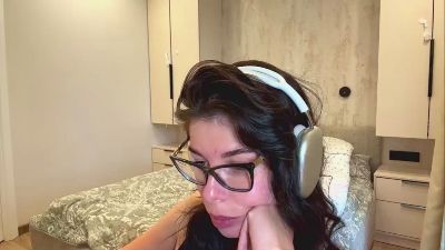 AlexiaBulick live cam on Cam4