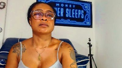 Alexia_Bonett9 live cam on Cam4