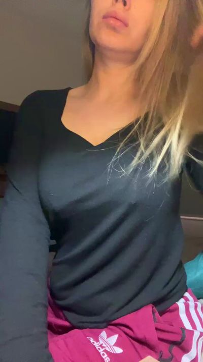 Alexiatlg1 live cam on Cam4