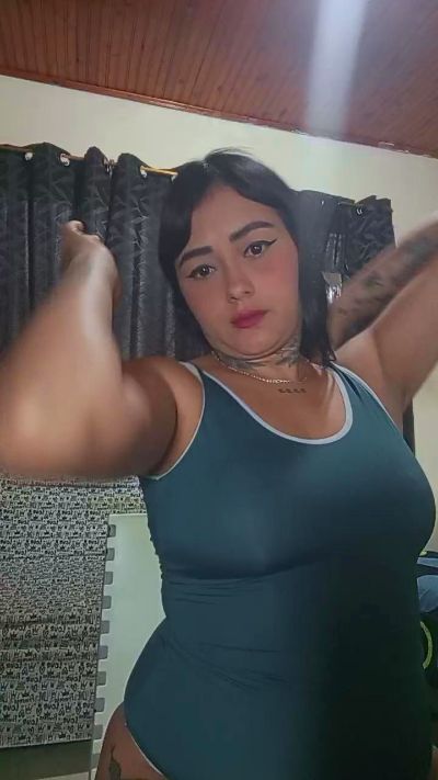 Alexis_benz Live Cam on Cam4