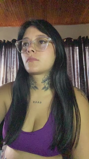 Alexis_benz live cam on Cam4
