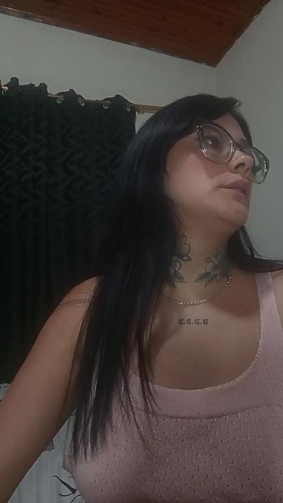 Alexis_benz live cam on Cam4