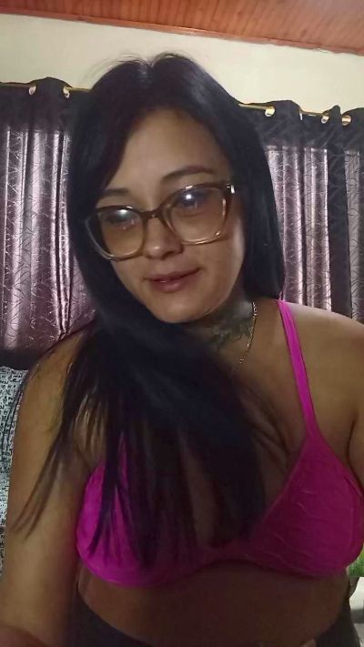 Alexis_benz live cam on Cam4