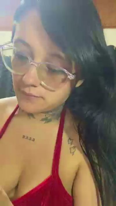 Alexis_benz live cam on Cam4