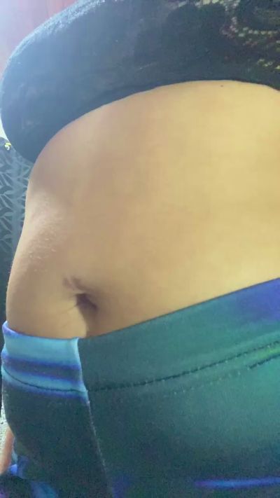 Alexis_benz live cam on Cam4