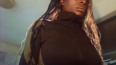 Alexismerton live cam on Cam4