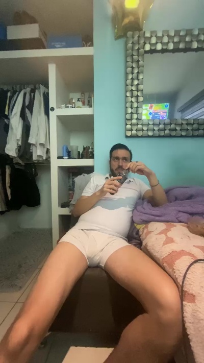 Alexitho35 live cam on Cam4