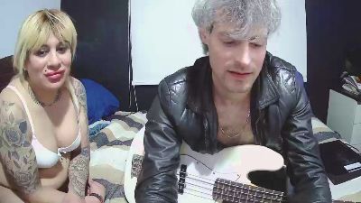 AlfaOrgasmatron live cam on Cam4