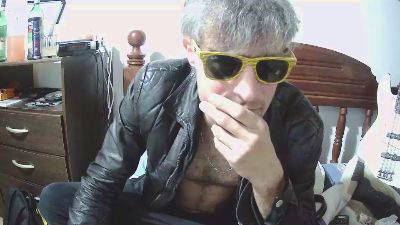 AlfaOrgasmatron live cam on Cam4