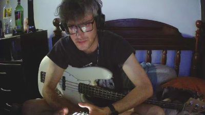 AlfaOrgasmatron live cam on Cam4