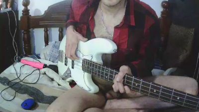 AlfaOrgasmatron live cam on Cam4