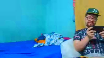 Alfonso1996 live cam on Cam4