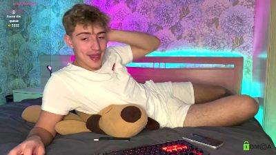 AlfredNoir live cam on Cam4