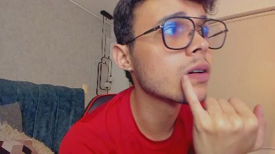 Alhan_Twink live cam on Cam4