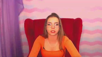 AliceLovely live cam on Cam4