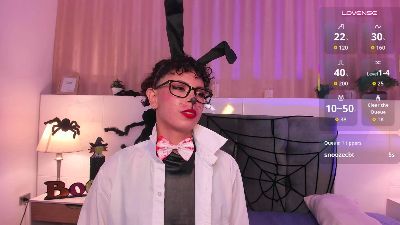 AliceMadnes live cam on Cam4