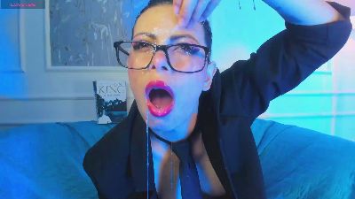 AliceMadnes live cam on Cam4