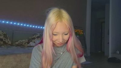 AliceMullahy live cam on Cam4
