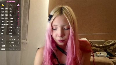 AliceMullahy live cam on Cam4