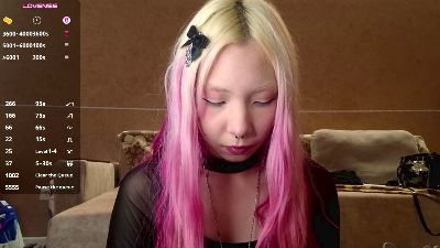 AliceMullahy live cam on Cam4