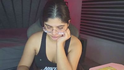 AliceP0 live cam on Cam4
