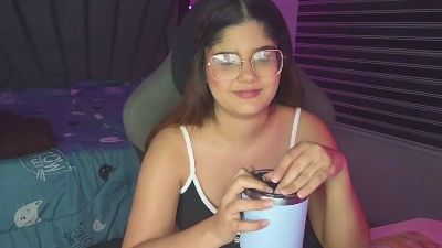 AliceP0 live cam on Cam4