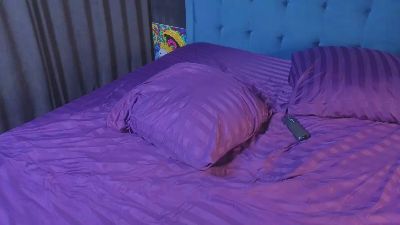 AliceWorthing live cam on Cam4