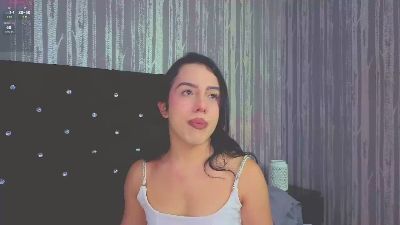 Alicee_Moon live cam on Cam4