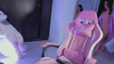 Alicesimpson1 live cam on Cam4