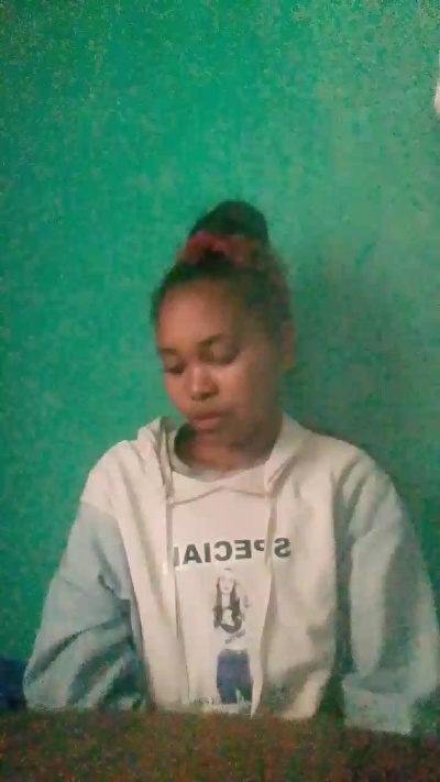 Aliciah live cam on Cam4