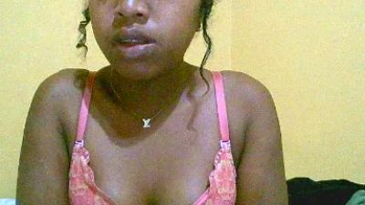 Aliciana_21 live cam on Cam4